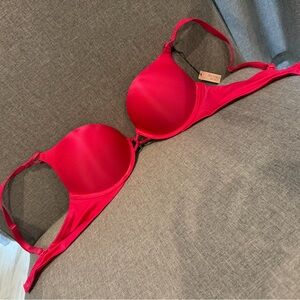 Victoria's Secret Vibrant Bright Pink/fuchsia new push up bra NEW with tag